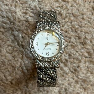 C brand women’s vintage silver/crystal bangle bracelet watch one‎ size